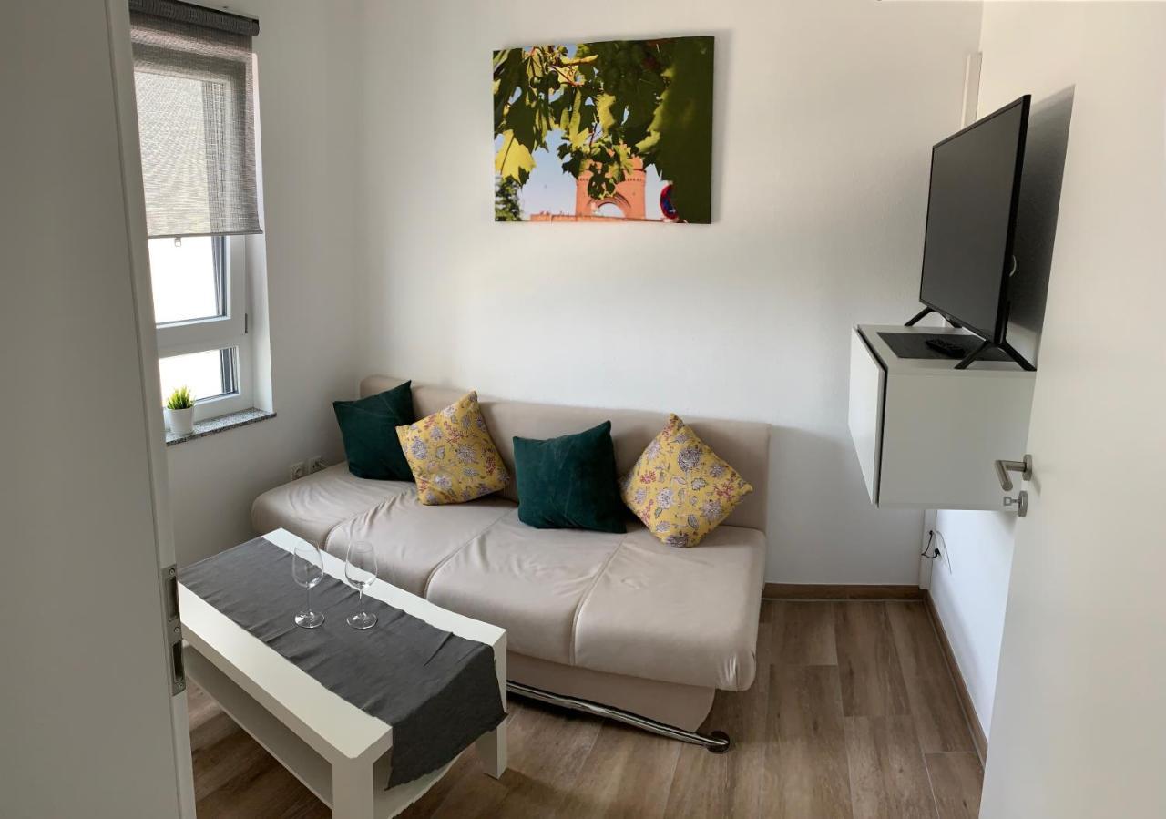 Main Boarding House Apartment Miltenberg Bagian luar foto
