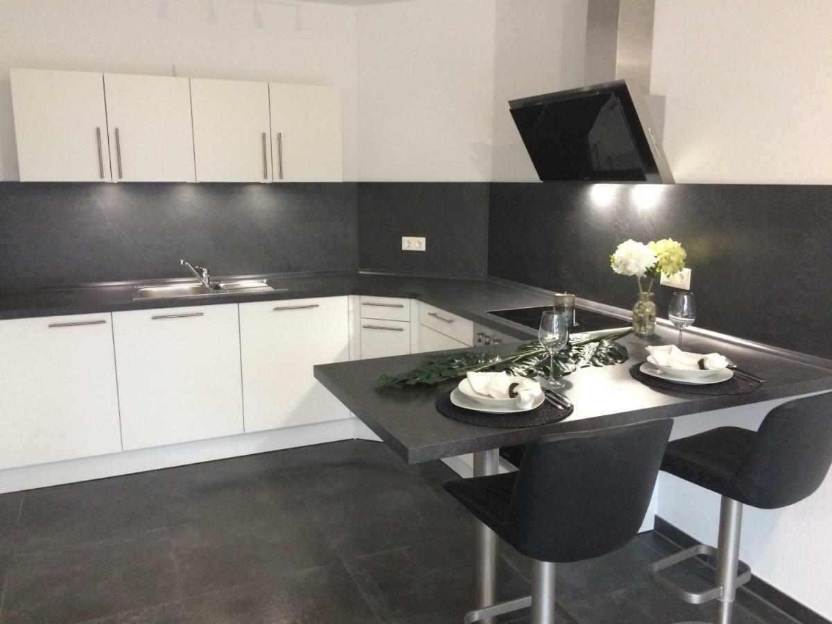 Main Boarding House Apartment Miltenberg Bagian luar foto
