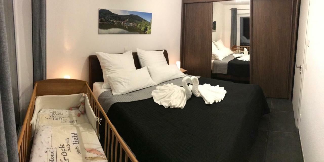 Main Boarding House Apartment Miltenberg Bagian luar foto
